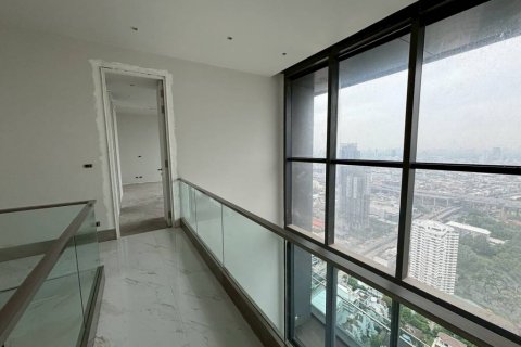 Penthouse in Bangkok, Thailand 4 bedrooms № 132396 - photo 8