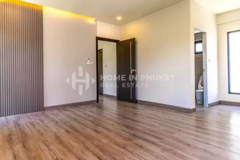 House in Phuket, Thailand 4 bedrooms № 131285 - photo 13