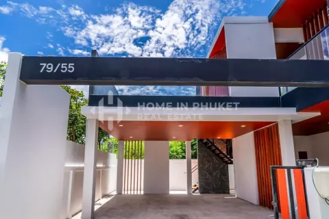 House in Phuket, Thailand 4 bedrooms № 131285 - photo 1