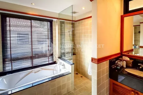 House in Phuket, Thailand 3 bedrooms № 131284 - photo 13