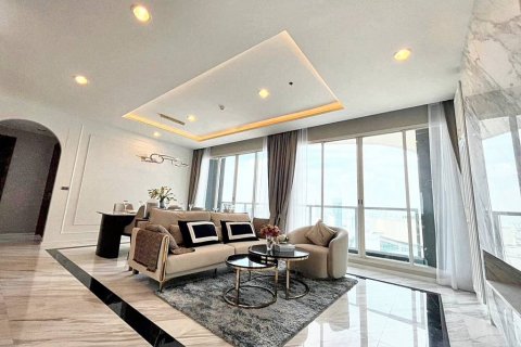 Penthouse in Bangkok, Thailand 3 bedrooms № 85855 - photo 1
