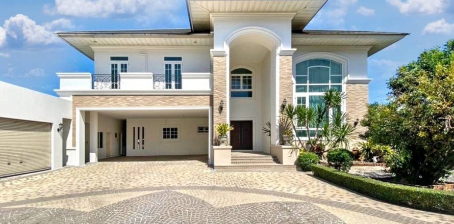 Дом в Нонтхабури, Таиланд с 4 спальнями  № 124864