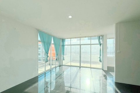 Коммерческая недвижимость в Фантонге, Таиланд 500м2  № 86842 - фото 4