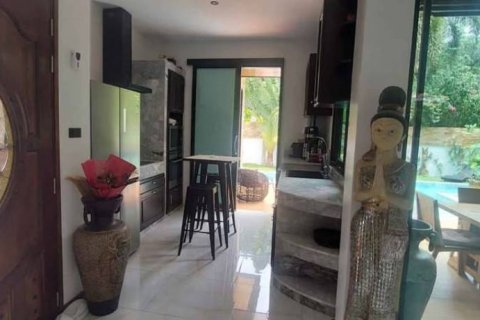 Villa in Rawai, Thailand 4 bedrooms № 132478 - photo 7