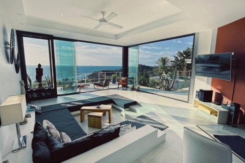 Loft in Surat Thani, Thailand 2 bedrooms № 132479 - photo 9