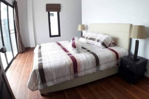 Villa in Pran Buri, Thailand 3 bedrooms № 125792 - photo 9