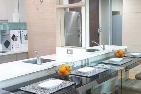 Condo in Ratchathewi, Bangkok, Thailand, 1 bedroom  № 124052 - photo 12