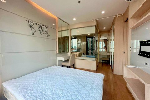 Condo in Ratchathewi, Bangkok, Thailand, 1 bedroom  № 124052 - photo 11