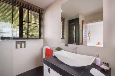 Villa in Ko Samui, Thailand 2 bedrooms № 124051 - photo 27