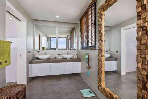 Villa in Ko Samui, Thailand 2 bedrooms № 124051 - photo 29