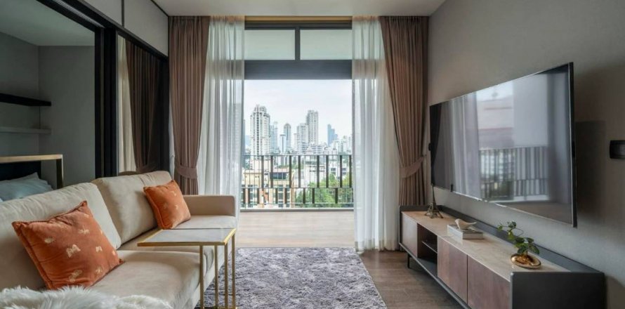 Condo in Watthana, Bangkok, Thailand, 2 bedrooms  № 124053