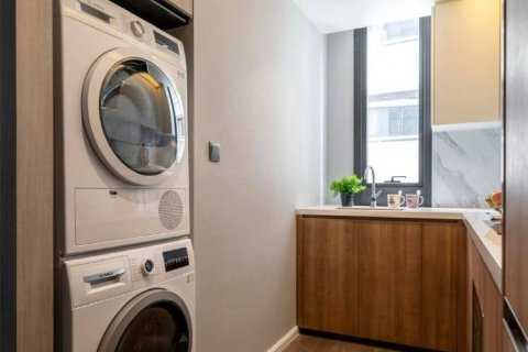 Condo in Watthana, Bangkok, Thailand, 2 bedrooms  № 124053 - photo 7