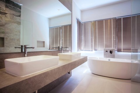 Villa in Phuket, Thailand 3 bedrooms № 132281 - photo 8