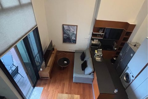 Condo in Khlong Toei, Bangkok, Thailand, 2 bedrooms  № 132283 - photo 1