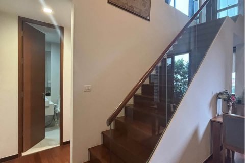 Condo in Khlong Toei, Bangkok, Thailand, 2 bedrooms  № 132283 - photo 13