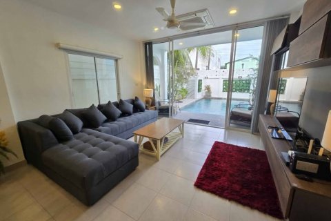 Villa in Kathu, Thailand 4 bedrooms № 124389 - photo 9