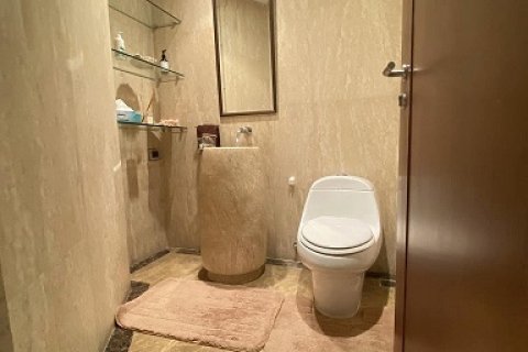 Condo à Bangkok, Thaïlande, 3 chambres № 142966 - photo 8