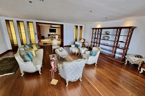 Condo à Bangkok, Thaïlande, 3 chambres № 142966 - photo 1