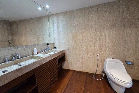 Condo à Bangkok, Thaïlande, 3 chambres № 142966 - photo 7