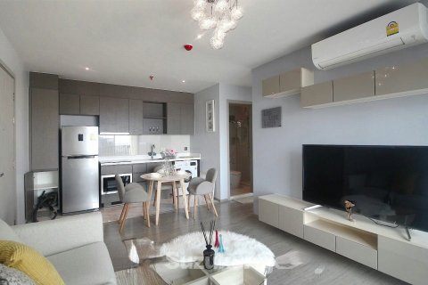 Condo in Bangkok, Thailand, 2 bedrooms  № 142965 - photo 3