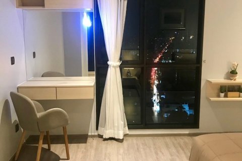 Condo in Bangkok, Thailand, 2 bedrooms  № 142965 - photo 8