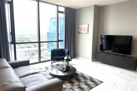 Condo in Bangkok, Thailand, 2 bedrooms  № 142967 - photo 1