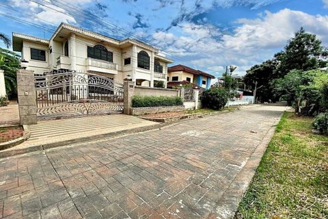 Maison à Prawet, Bangkok, Thaïlande 4 chambres № 86664 - photo 1