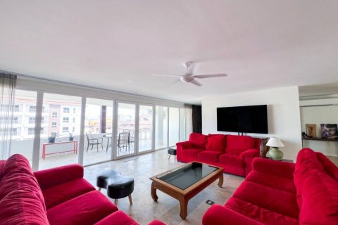 Кондоминиум с 5 спальнями в Паттайе, Таиланд № 132978 - фото 3