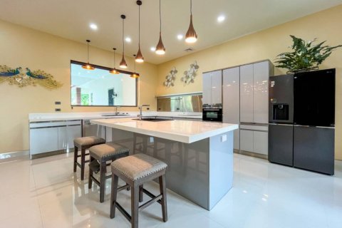 Дом в Паттайе, Таиланд с 4 спальнями  № 132974 - фото 7