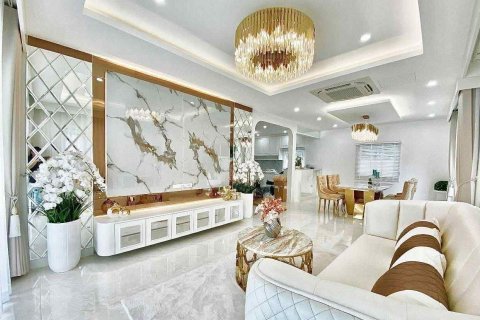 Вилла в Паттайе, Таиланд с 5 спальнями № 142888 - фото 2