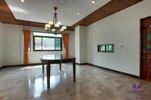 House in Chiang Mai, Thailand 6 bedrooms № 119906 - photo 8