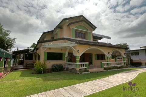 House in Chiang Mai, Thailand 6 bedrooms № 119906 - photo 2
