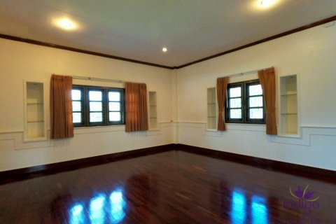 House in Chiang Mai, Thailand 6 bedrooms № 119906 - photo 17