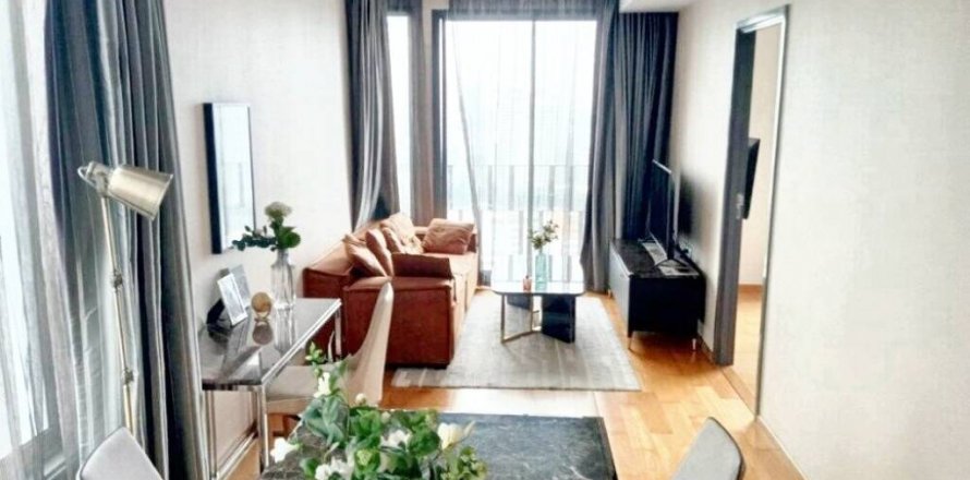 Condo in Khlong Toei, Bangkok, Thailand, 2 bedrooms  № 104823