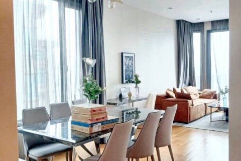 Condo in Khlong Toei, Bangkok, Thailand, 2 bedrooms  № 104823 - photo 2