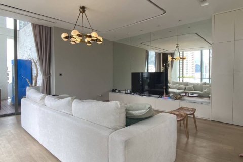 Condo in Bangkok, Thailand, 3 bedrooms  № 86204 - photo 3