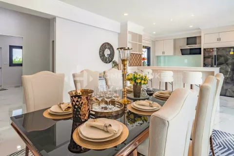 Дом в Пхукете, Таиланд с 4 спальнями  № 130858 - фото 12