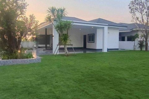 Villa in Pattaya, Thailand 3 bedrooms № 123314 - photo 6