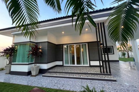 Вилла в Паттайе, Таиланд с 3 спальнями  № 123314 - фото 3