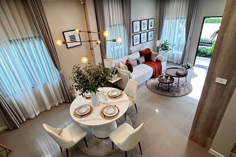 Villa in Pattaya, Thailand 4 bedrooms № 123315 - photo 10