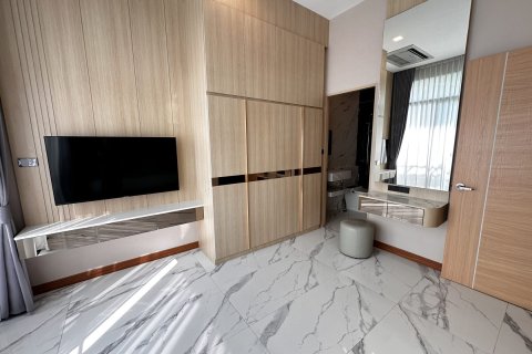 Вилла в Паттайе, Таиланд с 4 спальнями  № 123317 - фото 17