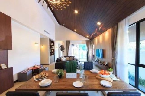 Villa in Pattaya, Thailand 4 bedrooms № 123316 - photo 7