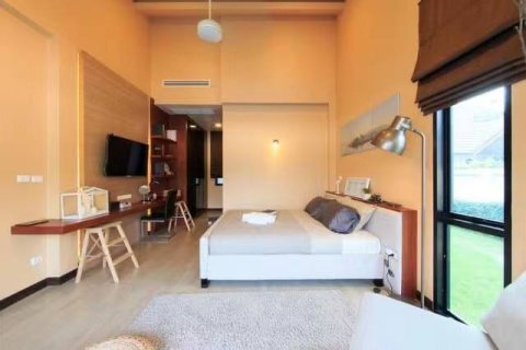 Villa in Pattaya, Thailand 4 bedrooms № 123316 - photo 9