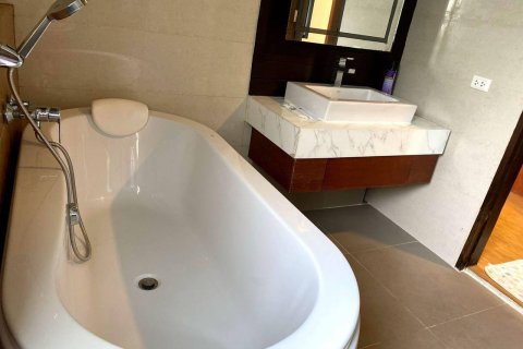 Villa in Pattaya, Thailand 4 bedrooms № 123316 - photo 16