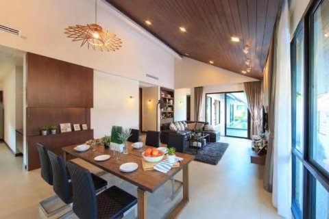 Villa in Pattaya, Thailand 4 bedrooms № 123316 - photo 6