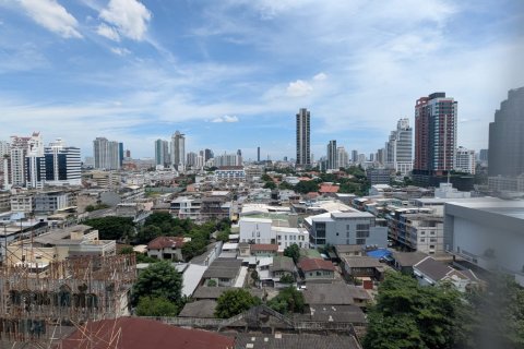 Кондоминиум с 2 спальнями в Бангкоке, Таиланд № 104989 - фото 9