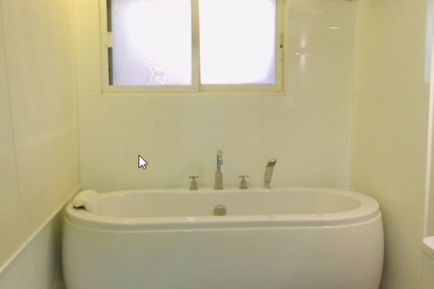 Condo in Watthana, Bangkok, Thailand, 3 bedrooms  № 123656 - photo 15