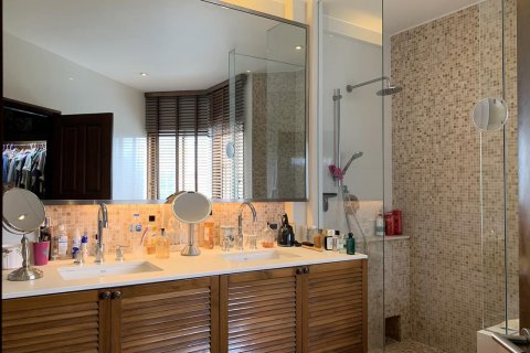 Кондоминиум с 3 спальнями в Ваттхане, Бангкок, Таиланд № 123652 - фото 15