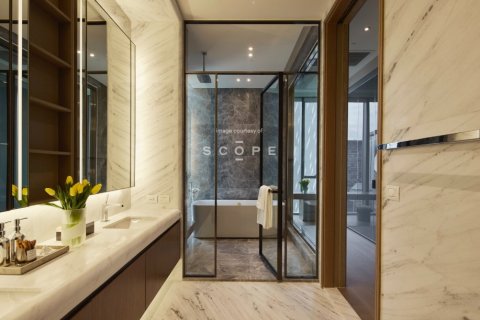 Condo in Pathum Wan, Bangkok, Thailand, 1 bedroom  № 123655 - photo 13