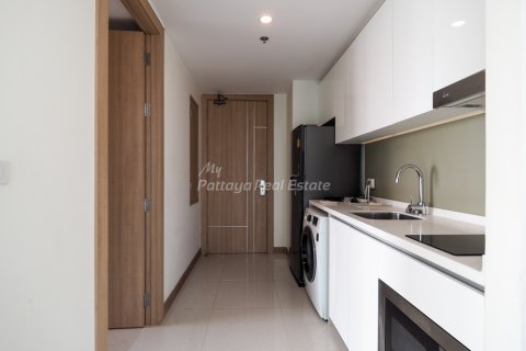 Condo in Pattaya, Thailand, 1 bedroom  № 123520 - photo 2
